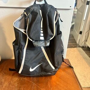 Nike elite backpack